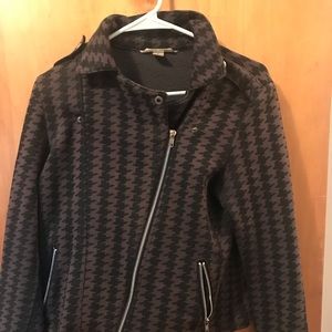 Adorable crop jacket!